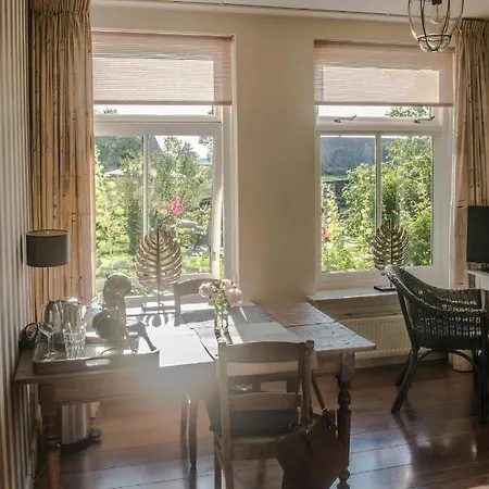 Broeks' Bed En Brood فندق مبيت وإفطار ميركيرك