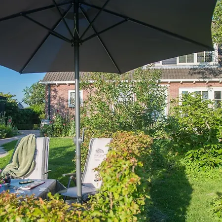 Broeks' Bed En Brood ベッド・アンド・ブレックファスト メールケルク