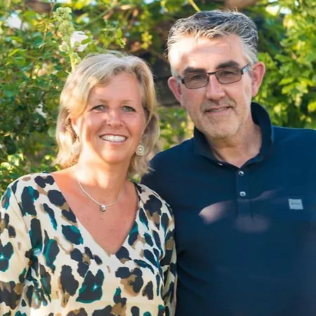 Oda ve Kahvaltı Broeks' Bed En Brood